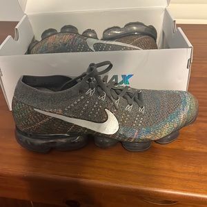 Mens Nike Air Vapormax Flyknit size 11.5